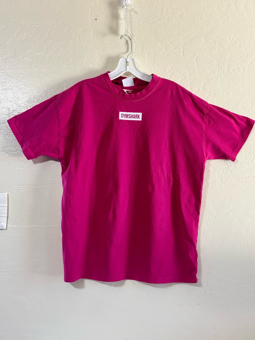Gymshark Fuchsia Short Sleeve Logo oversized Tee